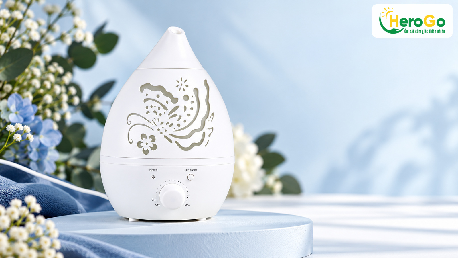 Thiết kế thân trắng họa tiết bướm và núm xoay của máy Hồ Điệp